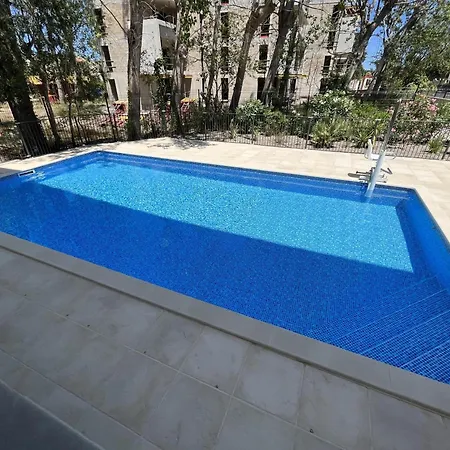 T2 Climatise A Avec Terrasse, Jardin Et Parking - Fr-1-732-49 * Argelès-sur-Mer