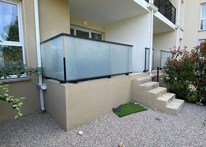 T2 Climatise A Avec Terrasse, Jardin Et Parking - Fr-1-732-49 Appartement